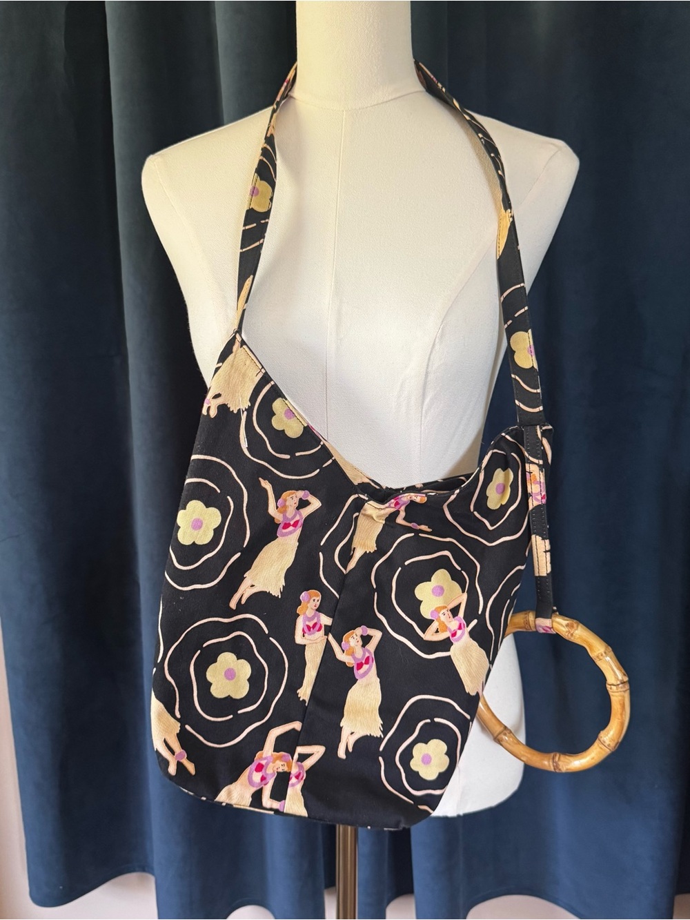 Tommy Bahama Black Floral Hula Print Bamboo-Handle Shoulder Bag